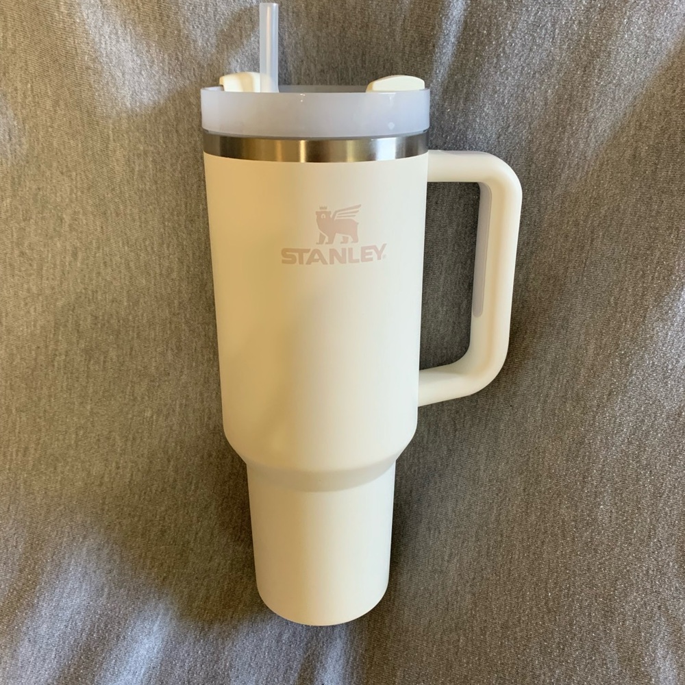 Stanley 40oz cup cream color new